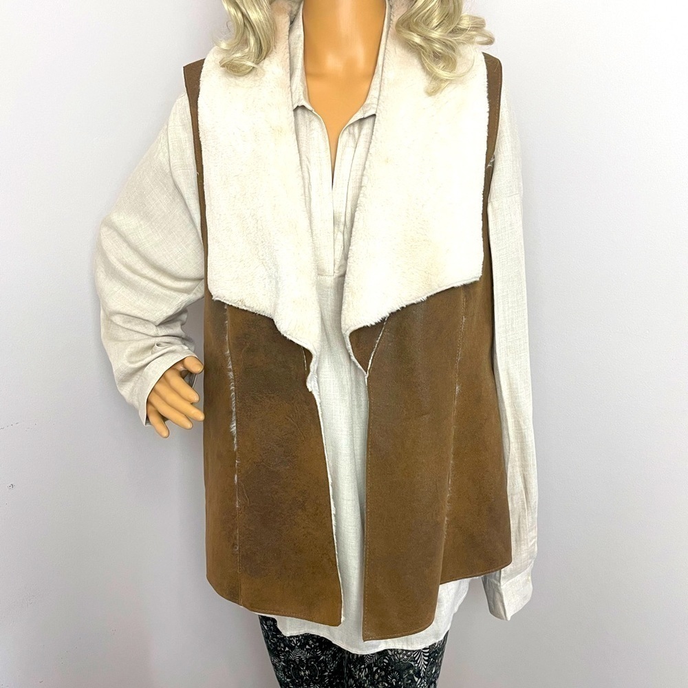 Bagatelle Vegan Leather Fleece-Lined Vest – Size Large